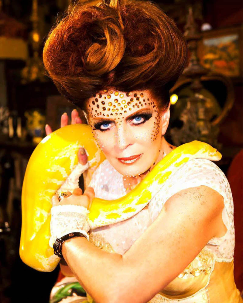 Joanna Cassidy, Zhora in deborah lindquist eco couture